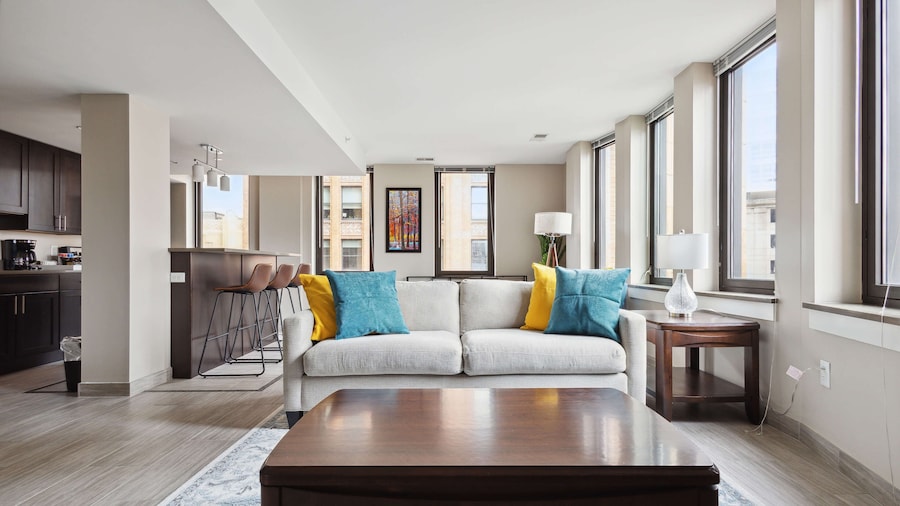 Modern Downtown Apartment