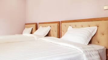 Standard Triple Room | Free WiFi, bed sheets