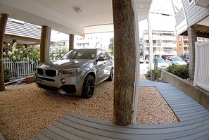 Property grounds - - NEW - 141st Street 3BR-3BA Cottage - Ocean Block Oasis for Family Gatherings! (Ocean City)