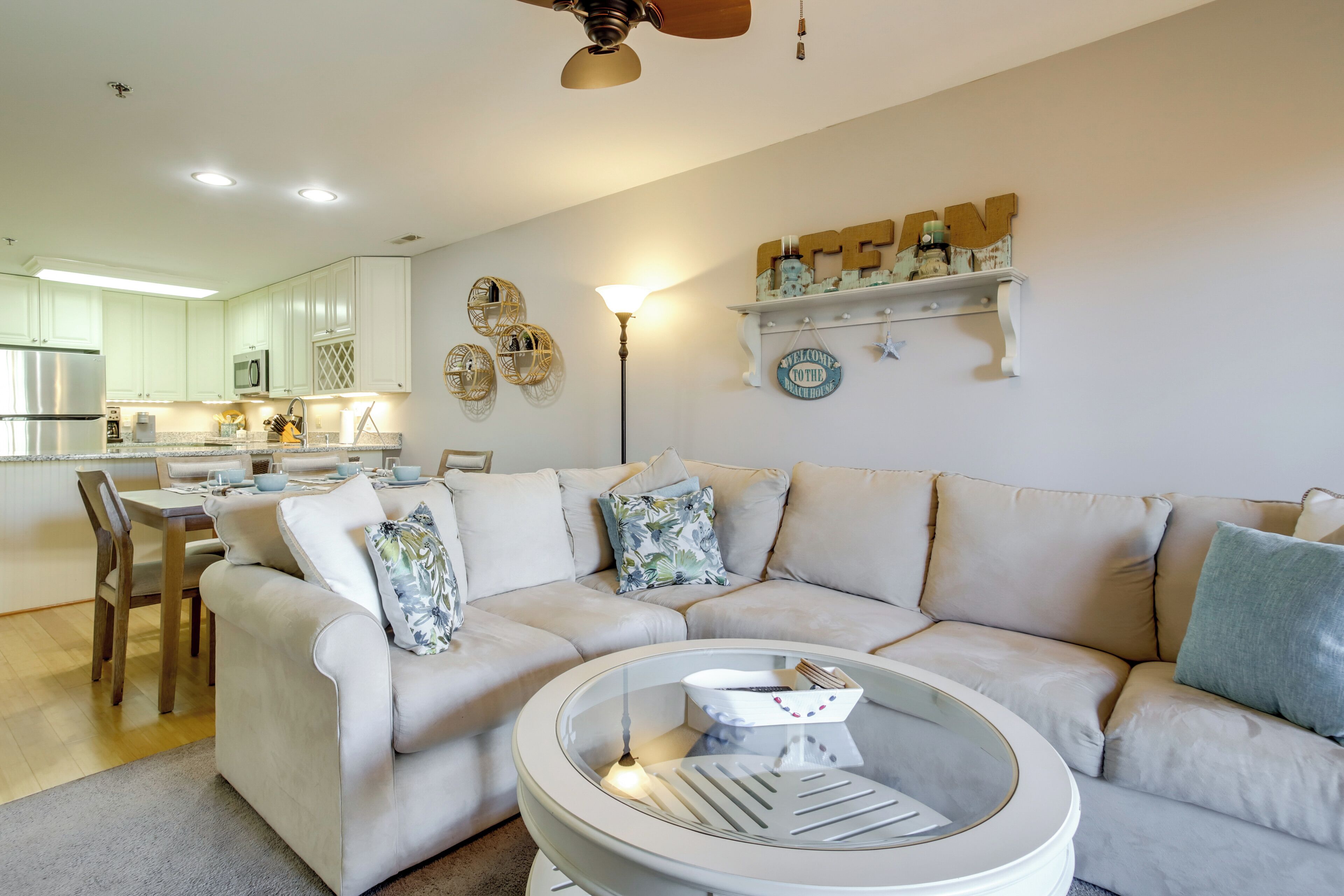 TV, fireplace, DVD player, books