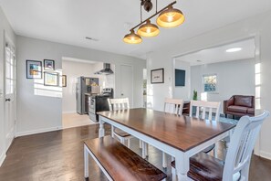 Dining - Music City Stay: A Decade South (Nashville)