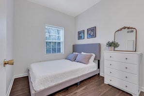 Room - Music City Stay: A Decade South (Nashville)