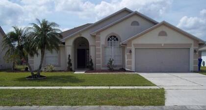 Cozy single-family home, close to theme parks, restaurants. Give Kids the World.