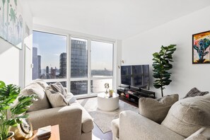 Traditional Apartment | Living area - Two Bedroom Luxury Hotel (New York)