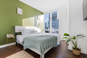 Traditional Apartment | 2 bedrooms, free WiFi - Two Bedroom Luxury Hotel (New York)