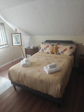 1 bedroom, desk, iron/ironing board, free WiFi