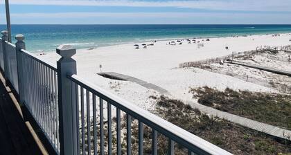 Sunchase #303: Steps to Beach! Great View!