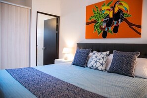 3 slaapkamers, een bureau, een strijkplank/strijkijzer, gratis wifi