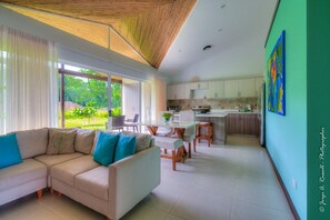 Smart TV, offices - Duplex house Big Stella - Ciudad del Mar - 6 br (Jaco)