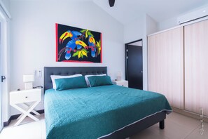 3 slaapkamers, een bureau, een strijkplank/strijkijzer, gratis wifi