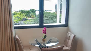 SUITE KINGSTON | Área de sala de estar