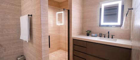 SUITE KINGSTON | Kamar mandi