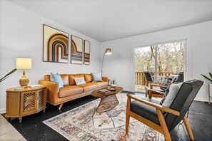 Smart TV, fireplace, books