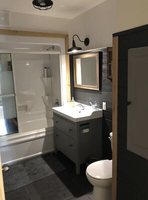 Håndklæder, Sæbe, Toiletpapir