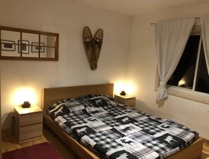 2 bedrooms, free WiFi, bed sheets