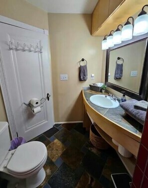 Hårtørrer, håndklæder, Sæbe, Shampoo