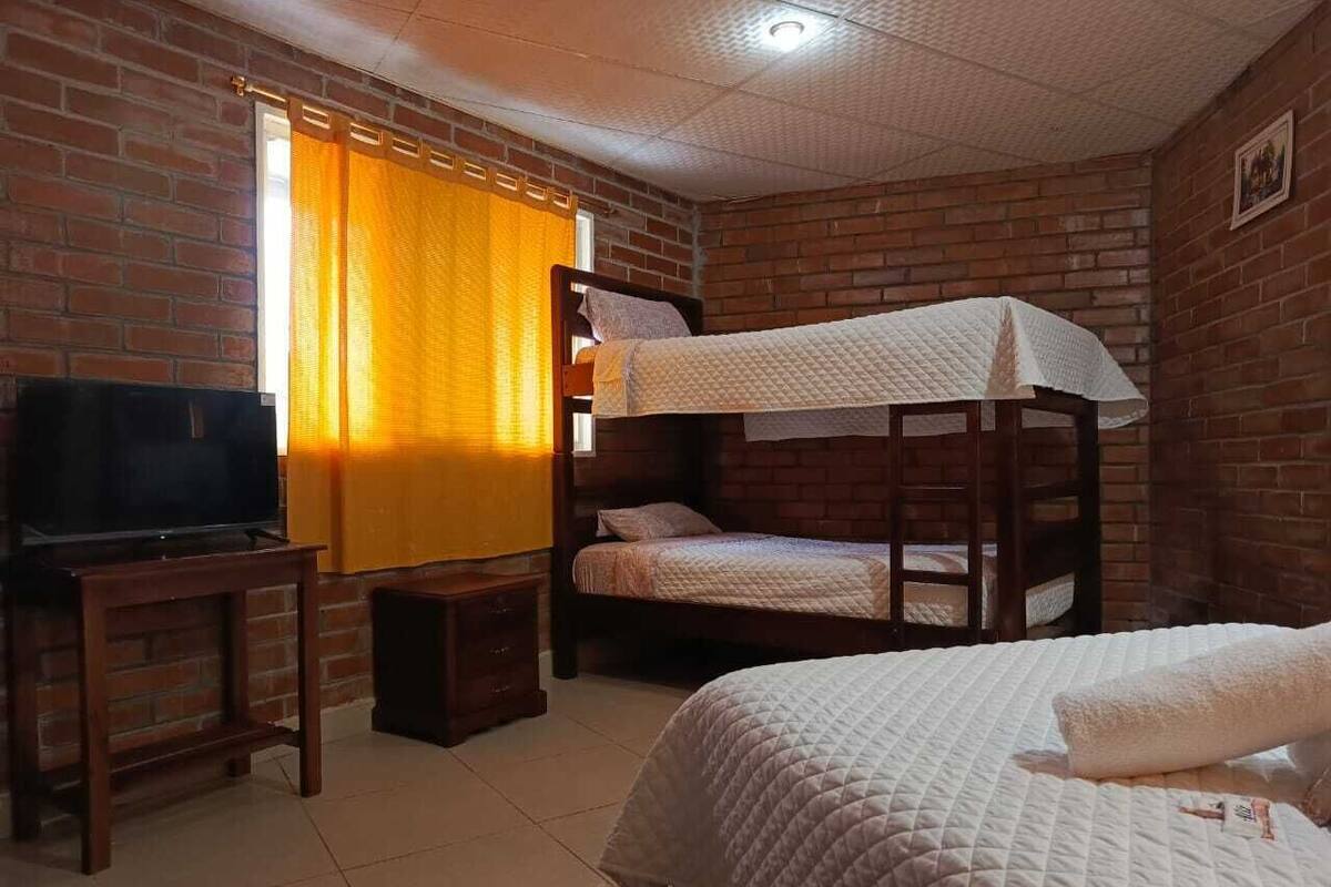 Comfort Quadruple Room | Free WiFi