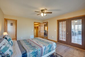 4 Schlafzimmer, Bügeleisen/Bügelbrett, WLAN, Bettwäsche