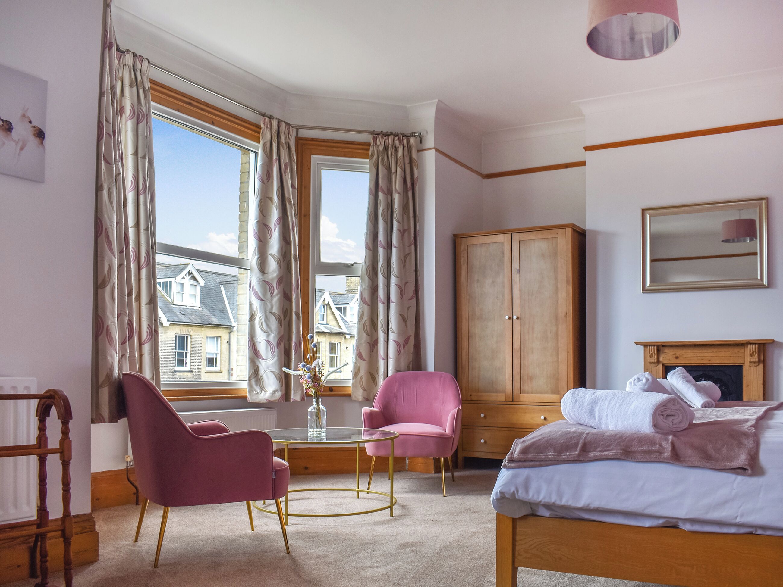 7 bedrooms, free WiFi, bed sheets