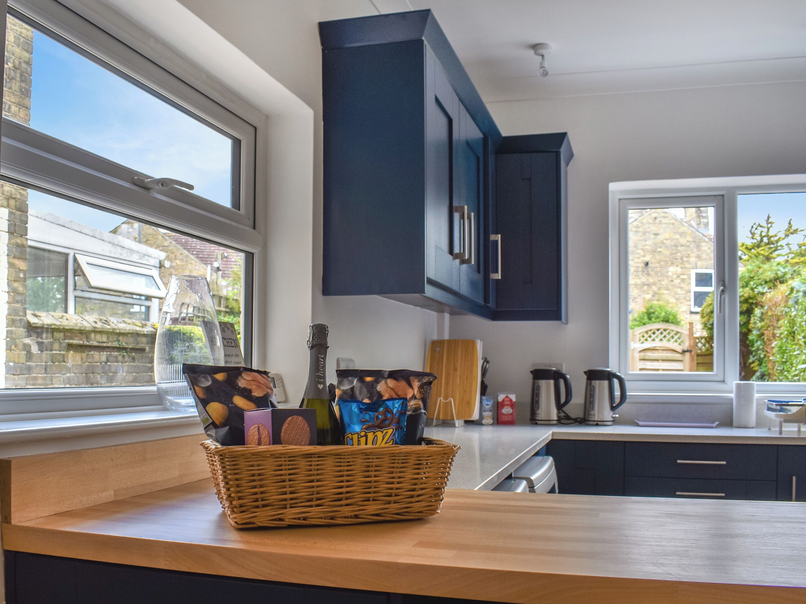 Dishwasher, highchair