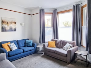 Living area - 7 bedroom accommodation in Lowestoft (Lowestoft)