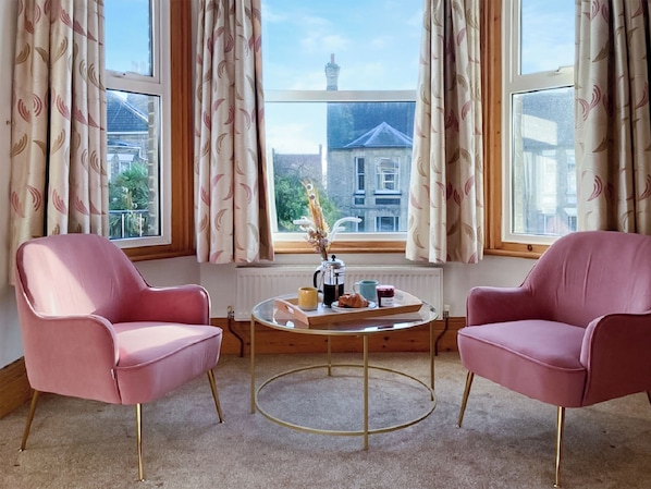 Interior - 7 bedroom accommodation in Lowestoft (Lowestoft)