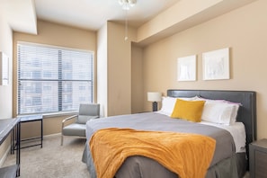 Executive Apartment - Executive Suite With Pool & Gym (Dallas)