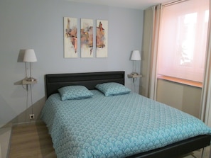5 camere, insonorizzazione, ferro/asse da stiro, Wi-Fi