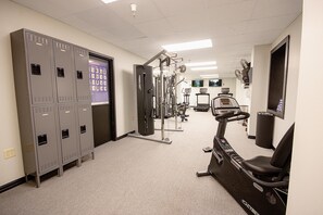 Fitness facility - SC 2217: Cozy Winter Nest | Modern Studio with Fireplace & Easy Slope Access (Snowshoe)
