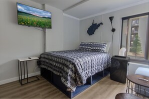 Bügeleisen/Bügelbrett, kostenloses WLAN, Bettwäsche