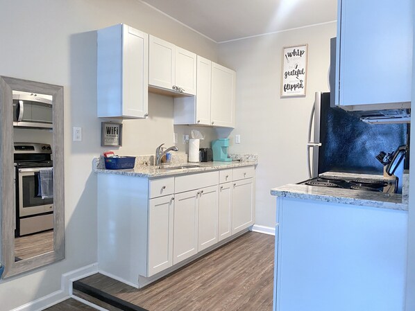 Fridge, microwave, oven, stovetop
