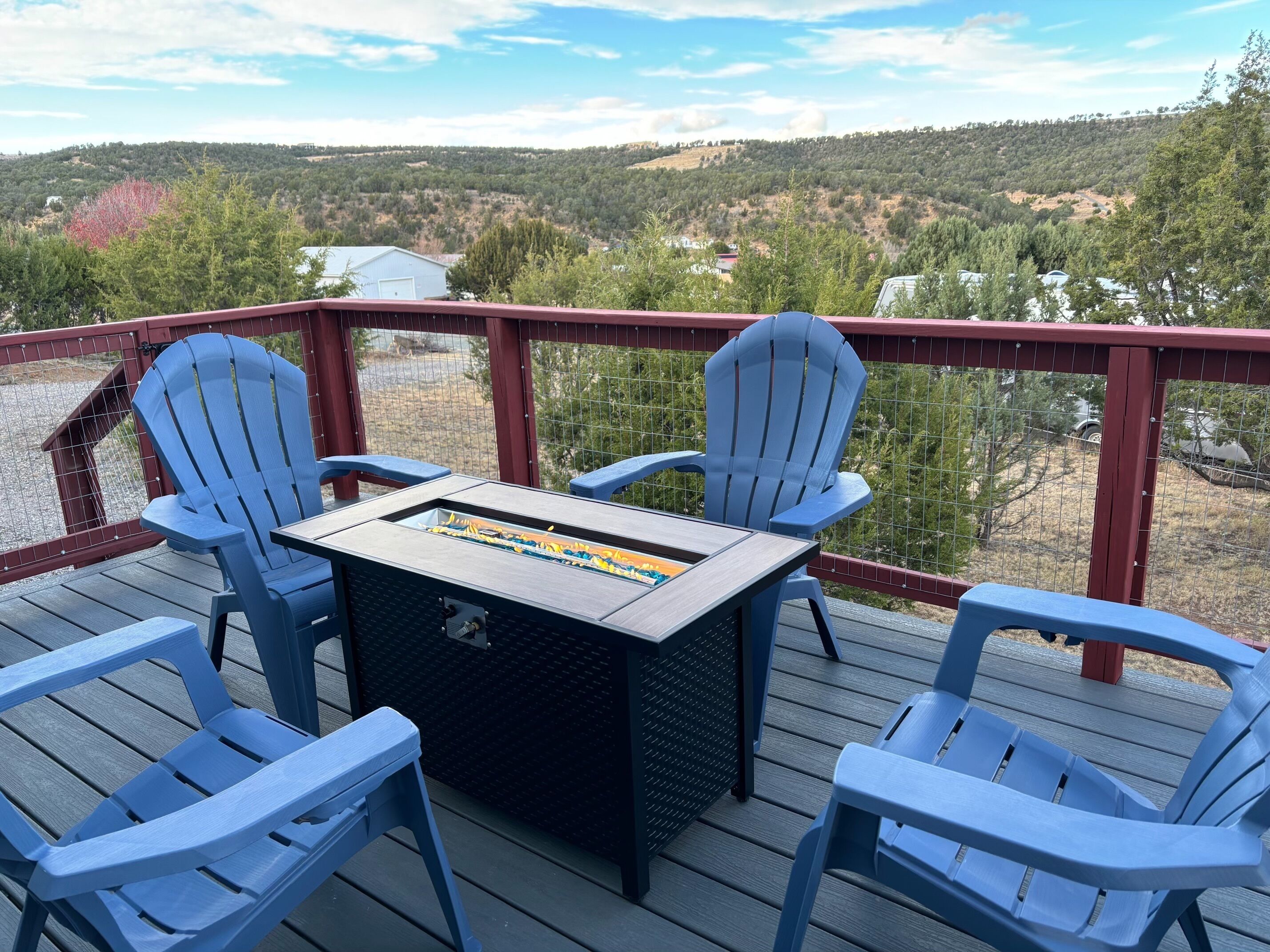 Huckleberry Hideaway 3BR/2BA close to Ski Apache and Ruidoso Winter Park