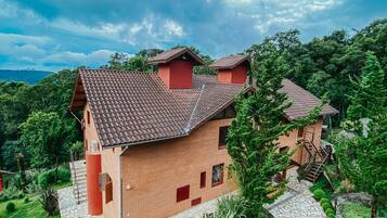 Fachada da propriedade