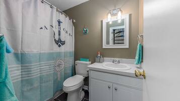 Towels, soap, shampoo, toilet paper