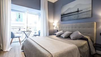 Kahden hengen standard-huone | 1 makuuhuone, ylelliset vuodevaatteet, tallelokero huoneessa