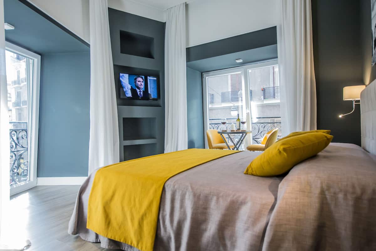 Deluxe Room | 1 bedroom, premium bedding, in-room safe, individually furnished