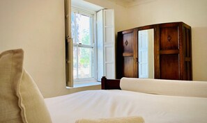 1 Schlafzimmer, Schreibtisch, Bügeleisen/Bügelbrett, WLAN