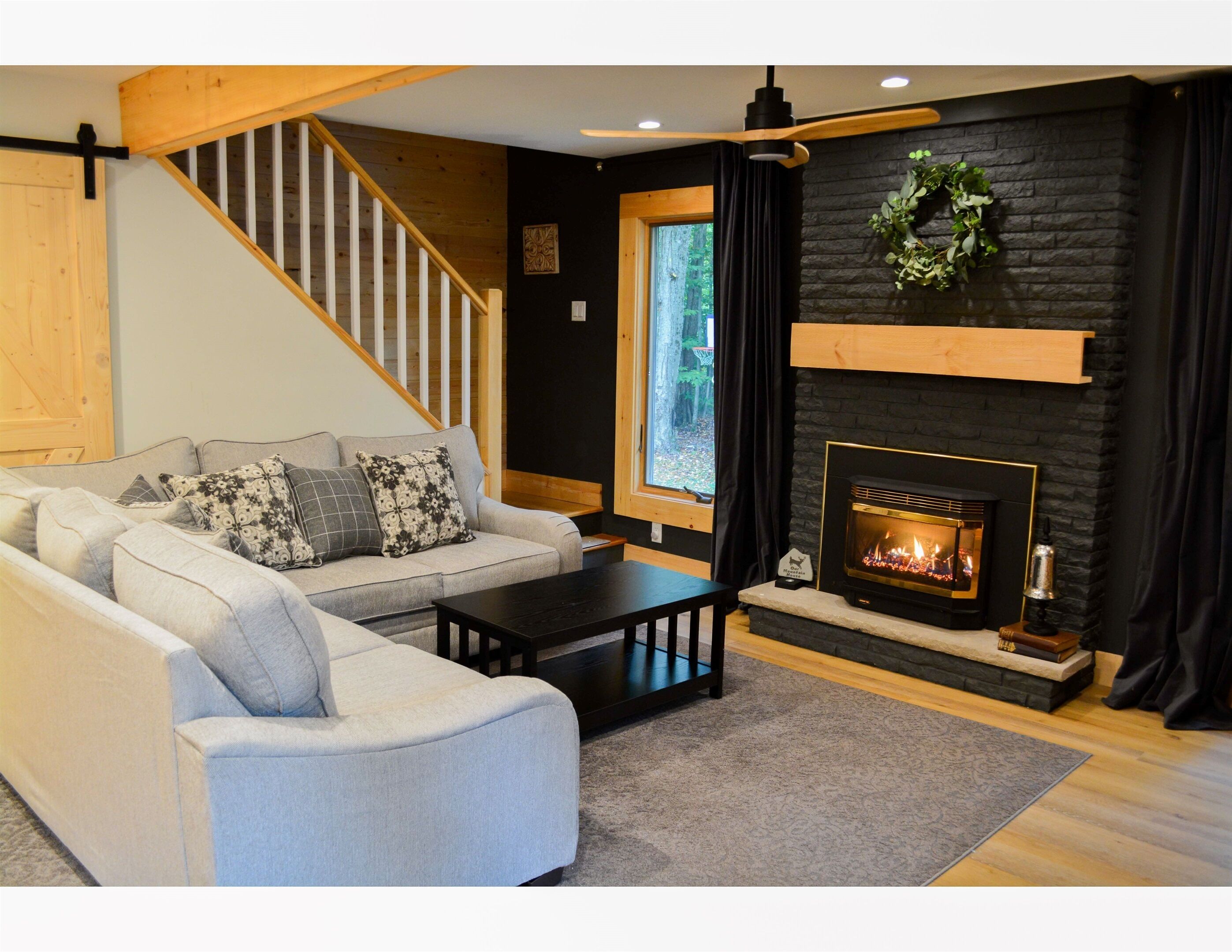 New - Poconos Lake Home in Amenity-Rich Community!