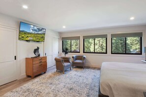 House, Berbilang Katil, Patio, Mountain View (Serenity on Statford) | 4 bilik tidur, dihias secara berasingan 