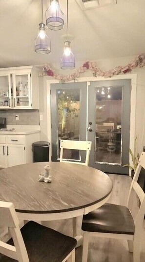 Dining - 💎Gorgeous Home with 💥bang for your buck!💰 (Las Vegas)