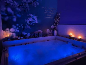 Bain à remous intérieur