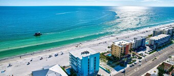OCEANFRONT 5⭐3BR/2BA/6BED_Heated Pool_180 View Patio_ Beach Gear