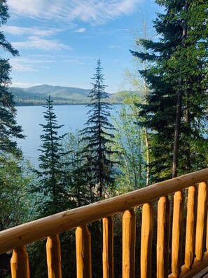 Property grounds - Christy's Cottage, Waterfront w/slide & Ice Shanty (Kalispell)