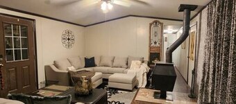 Animal Village/W/Mountain Views