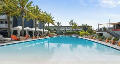 Ac, Heated Jacuzzi, Pool, Gym, Pickleball Courts, Basketball Courts