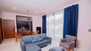 Executive Suite, 1 Bedroom | Living area - Quieto Hotel Suites (Oaxaca)