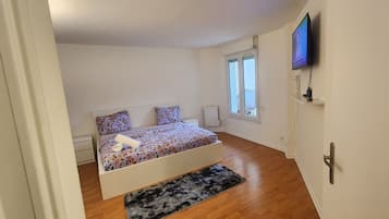 3 soverom, strykejern/-brett, wi-fi (inkludert) og sengetøy