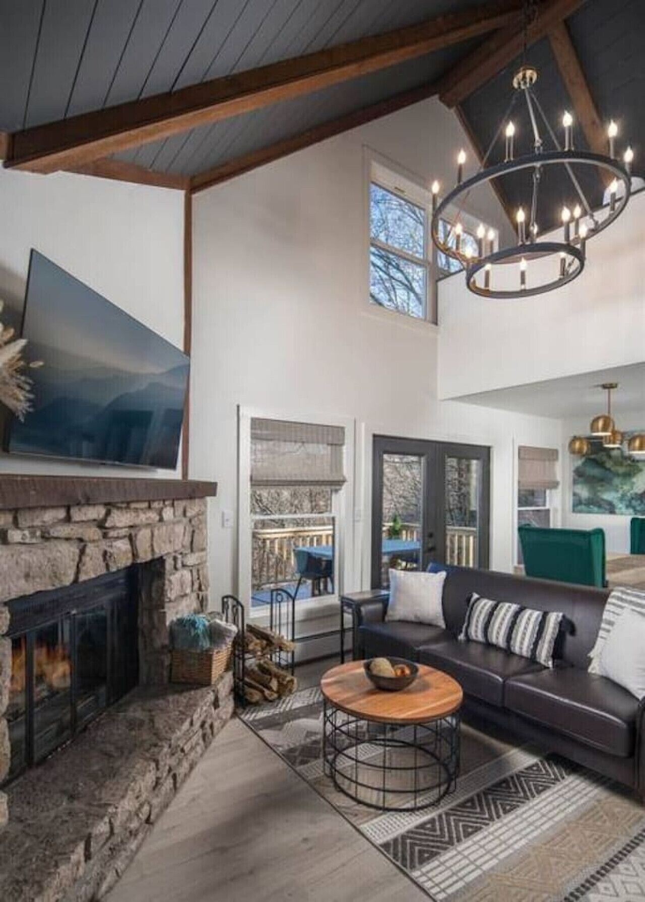 Smart TV, fireplace, video games, DVD player