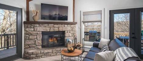 Smart TV, fireplace, video games, offices