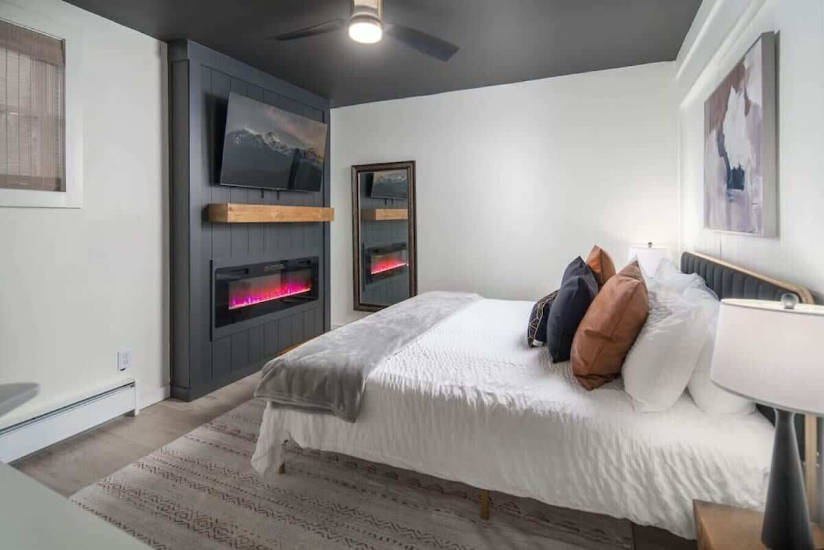 6 chambres, fer et planche à repasser, lit parapluie, Wi-Fi gratuit